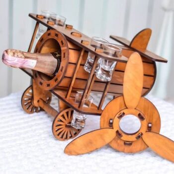 Intra απο ξύλο plywood 3mm-4mm πάχος - Μίνι μπαρ αεροπλάνο με μπουκάλι και 6 γυάλινη θήκη Δίασταση 30x30 cm Intraeaxys-075ym88o - Image 1