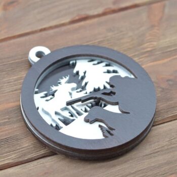 Intra απο ξύλο plywood 3mm-4mm πάχος - Στολίδι με στρώσεις κυνηγός ελαφιών Δίασταση 10x10 cm Intraeaxys-r1z2zlw1 - Image 1