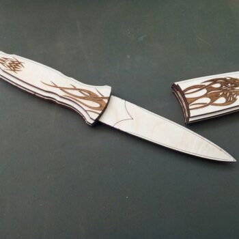 Intra απο ξύλο plywood 3mm-4mm πάχος - Μαχαίρι με Χαρακτική Δίασταση 30x30 cm Intraeaxys-67wl39w1 - Image 1