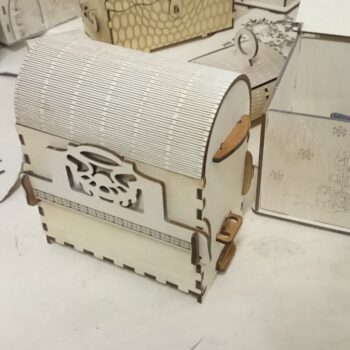 Intra απο ξύλο plywood 3mm-4mm πάχος - Κομψή ξύλινη τσάντα Δίασταση 30x30 cm Intraeaxys-e1gkq4do - Image 1