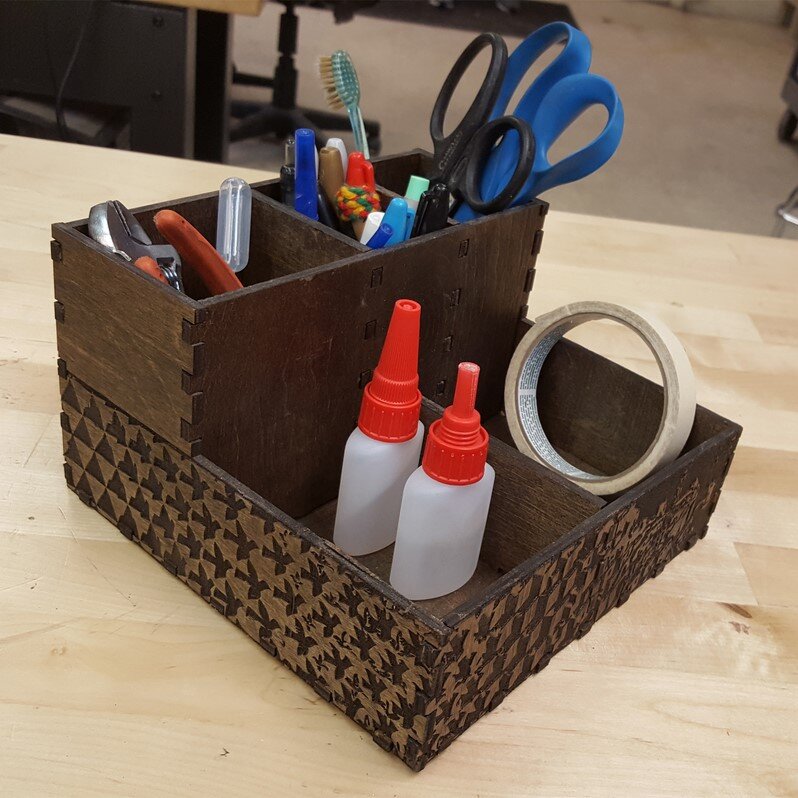 Intra απο ξύλο plywood 3mm-4mm πάχος - Οργανωτής ειδών γραφείου Δίασταση 30x30 cm Intraeaxys-qomm8d4o