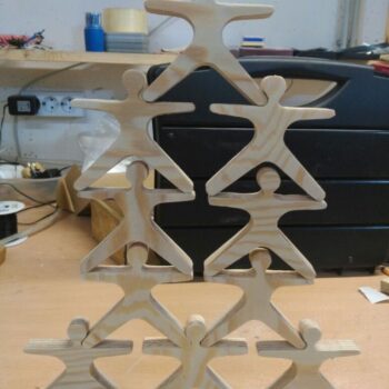 Intra απο ξύλο plywood 3mm-4mm πάχος - CNC Router Wooden Stacking People Toy Δίασταση 30x30 cm Intraeaxys-eo0qdy51 - Image 5