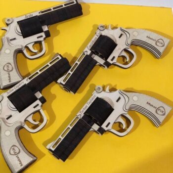 Intra απο ξύλο plywood 3mm-4mm πάχος - Περίστροφο Ξύλινο Πιστόλι Πυροβόλο όπλο 351 Magnum Δίασταση 30x30 cm Intraeaxys-qommnz8o - Image 1