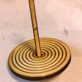 Intra απο ξύλο plywood 3mm-4mm πάχος - Spinning Top Δίασταση 30x30 cm Intraeaxys-ro6dqx37 - Image 1