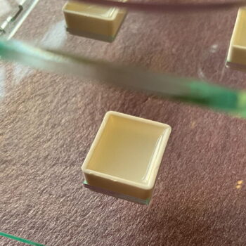 Intra απο ξύλο plywood 3mm-4mm πάχος - Σχάρα μπουκαλιών κόλλας Δίασταση 30x30 cm Intraeaxys-51rrmdm1 - Image 4