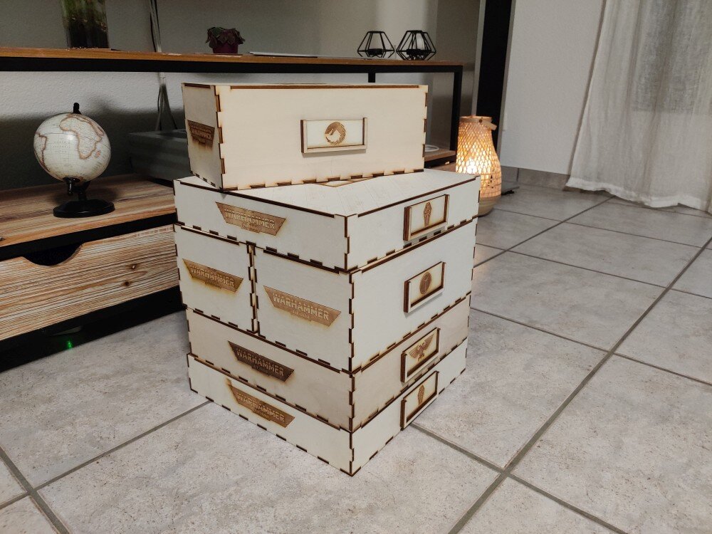 Intra απο ξύλο plywood 3mm-4mm πάχος - Κουτί αποθήκευσης μινιατούρα Warhammer Δίασταση 30x30 cm Intraeaxys-ro6yg927