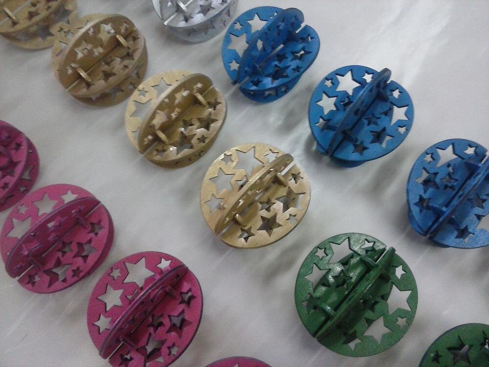 Intra απο ξύλο plywood 3mm-4mm πάχος - Πρότυπο ιδεών χριστουγεννιάτικης διακόσμησης Δίασταση 30x30 cm Intraeaxys-e1gkxydo