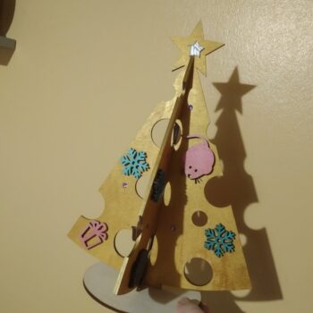 Intra απο ξύλο plywood 3mm-4mm πάχος - Πρότυπο τυριού χριστουγεννιάτικου δέντρου Δίασταση 30x30 cm Intraeaxys-d1lv3jpo - Image 1