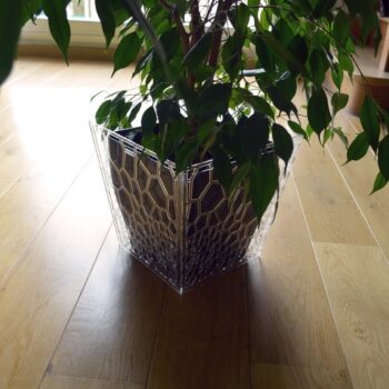 Intra απο ξύλο plywood 3mm-4mm πάχος - Ακρυλική θήκη για γλάστρα 3mm Δίασταση 30x30 cm Intraeaxys-91jdl9p1 - Image 1