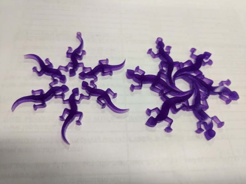 Intra απο ξύλο plywood 3mm-4mm πάχος - Ακρυλικές νιφάδες σαύρας Δίασταση 30x30 cm Intraeaxys-e1g534xo