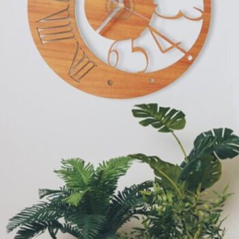 Intra απο ξύλο plywood 3mm-4mm πάχος - Σύγχρονο και μοντέρνο ρολόι τοίχου Δίασταση 30x30 cm Intraeaxys-078yllmo - Image 3