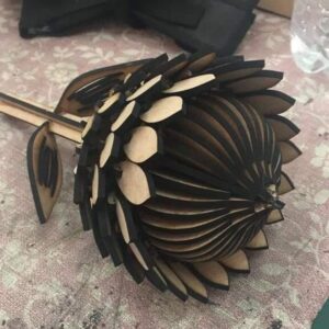 Intra απο ξύλο plywood 3mm-4mm πάχος - Ξύλινο Λουλούδι με Φύλλα 3mm Δίασταση 30x30 cm Intraeaxys-ro6y3567