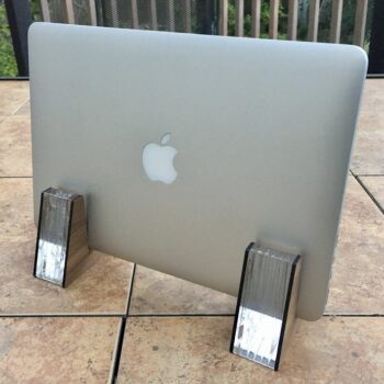 Intra απο ξύλο plywood 3mm-4mm πάχος - Κάθετη βάση φορητού υπολογιστή Ακρυλική Δίασταση 30x30 cm Intraeaxys-ro6ye937 - Image 1