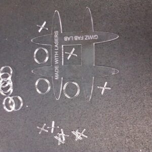 Intra απο ξύλο plywood 3mm-4mm πάχος - Ακρυλικό πρότυπο παιχνιδιού Tic Tac Toe Δίασταση 20x20 cm Intraeaxys-zo9yk0y7