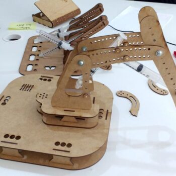 Intra απο ξύλο plywood 3mm-4mm πάχος - Υδραυλικός βραχίονας Δίασταση 30x30 cm Intraeaxys-e1g5ky8o - Image 5