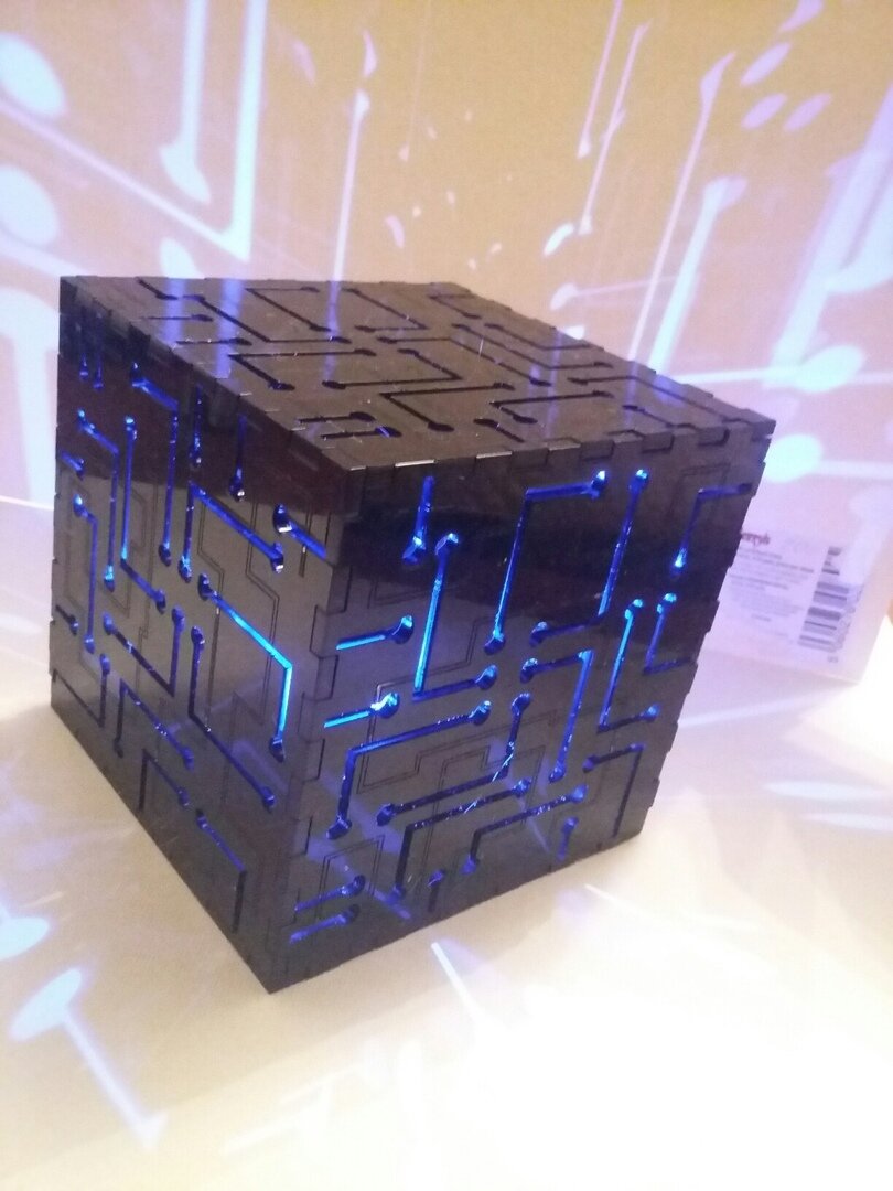 Intra απο ξύλο plywood 3mm-4mm πάχος - Cube Night Light Δίασταση 30x30 cm Intraeaxys-078y6yno