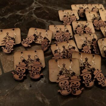 Intra απο ξύλο plywood 3mm-4mm πάχος - Πρότυπα σκουλαρίκια χιονάνθρωπος Δίασταση 3x3 cm Intraeaxys-yon0xmk7 - Image 1