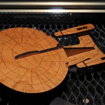 Intra απο ξύλο plywood 3mm-4mm πάχος - USS Enterprise 3D Puzzle Δίασταση 30x30 cm Intraeaxys-zo9yd2r7 - Image 1