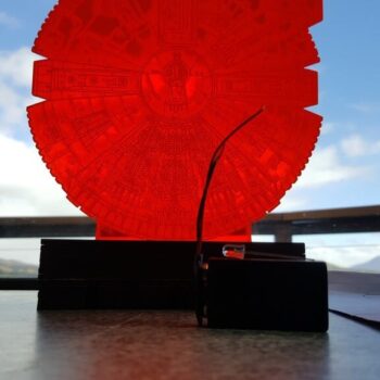 Intra απο ξύλο plywood 3mm-4mm πάχος - Star Wars Millenium Falcon and Stand 3D Optical Illusion Lamp Δίασταση 30x30 cm Intraeaxys-eo0qln51 - Image 4