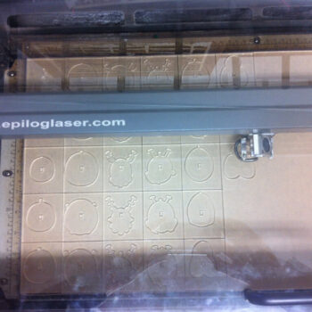 Intra απο ξύλο plywood 3mm-4mm πάχος - Ακρυλικό σε φέτες Cute Cthulhu 3mm Δίασταση 20x20 cm Intraeaxys-qomm3j4o - Image 4