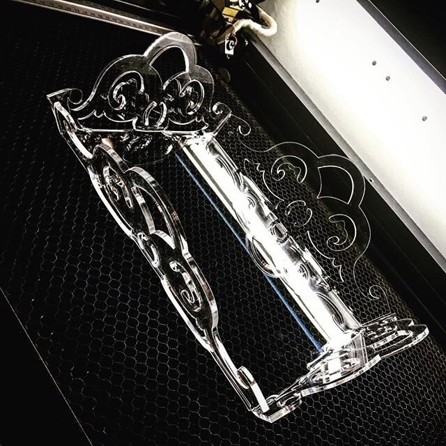 Intra απο ξύλο plywood 3mm-4mm πάχος - Ακρυλικός δίσκος τσαγιού 4 mm Δίασταση 20x20 cm Intraeaxys-eo20zjm7