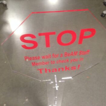 Intra απο ξύλο plywood 3mm-4mm πάχος - Επιδαπέδια βάση επιγραφών Δίασταση 30x30 cm Intraeaxys-p7ymxlr7 - Image 1