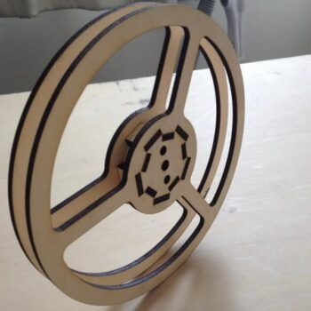 Intra απο ξύλο plywood 3mm-4mm πάχος - Κινηματογράφος Δίασταση 30x30 cm Intraeaxys-e1g53mvo - Image 1