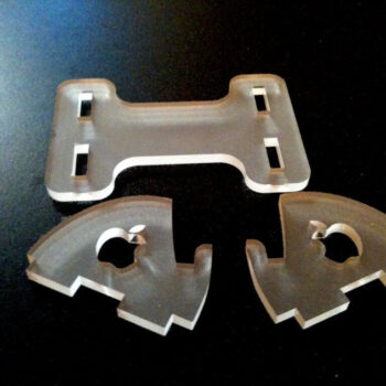 Intra απο ξύλο plywood 3mm-4mm πάχος - Ακρυλική βάση iPad Δίασταση 30x30 cm Intraeaxys-e1gk6yyo - Image 5