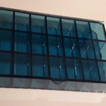 Intra απο ξύλο plywood 3mm-4mm πάχος - Ακρυλικό κουτί χαπιών 3mm Δίασταση 20x20 cm Intraeaxys-eoxlyggo - Image 1