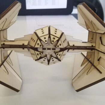 Intra απο ξύλο plywood 3mm-4mm πάχος - Star Wars TIE Interceptor Δίασταση 30x30 cm Intraeaxys-voq280eo - Image 5