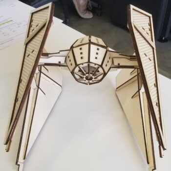 Intra απο ξύλο plywood 3mm-4mm πάχος - Star Wars TIE Interceptor Δίασταση 30x30 cm Intraeaxys-voq280eo - Image 6