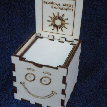 Intra απο ξύλο plywood 3mm-4mm πάχος - Ξύλινο παιχνίδι ρομπότ Δίασταση 30x30 cm Intraeaxys-eo0qyp51 - Image 4