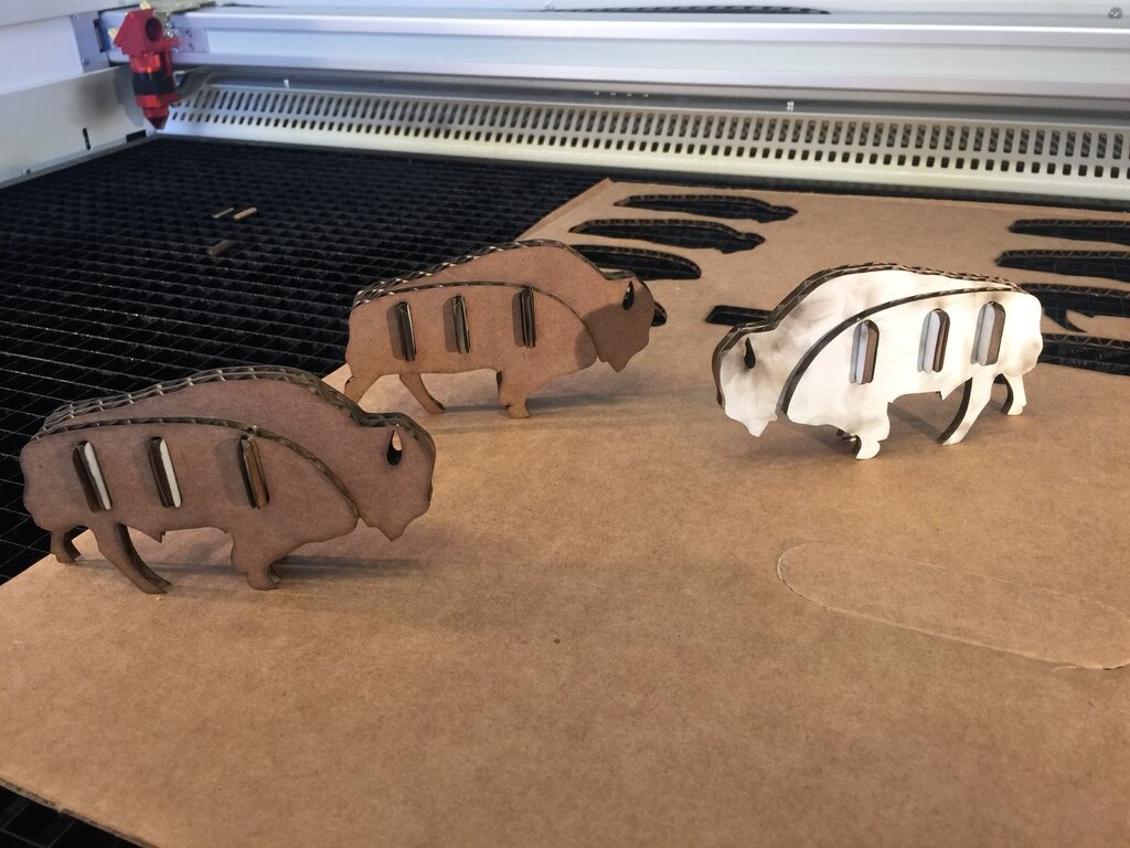 Intra απο ξύλο plywood 3mm-4mm πάχος - Αμερικανικός Βίσωνας Δίασταση 30x30 cm Intraeaxys-eoxl4yvo