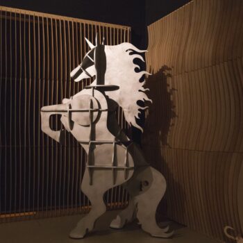 Intra απο ξύλο plywood 3mm-4mm πάχος - Ράφι αλόγων Ξύλινο ράφι βρυχηθμού αλόγων Δίασταση 30x30 cm Intraeaxys-voq26xeo - Image 1