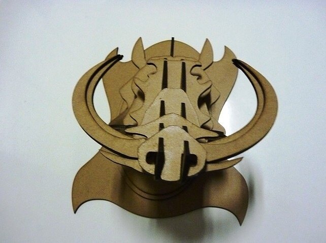 Intra απο ξύλο plywood 3mm-4mm πάχος - Warthog Pumbaa 4mm Δίασταση 30x30 cm Intraeaxys-loprdk1w