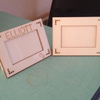 Intra απο ξύλο plywood 3mm-4mm πάχος - Κορνίζα Οριζόντια Κάθετη Δίασταση 30x30 cm Intraeaxys-qommk9ro - Image 1