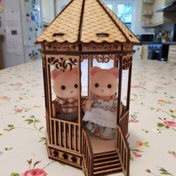 Intra απο ξύλο plywood 3mm-4mm πάχος - Παραδοσιακή πορτογαλική μπάντα Coreto 3mm Δίασταση 30x30 cm Intraeaxys-zo9ynry7 - Image 1