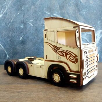 Intra απο ξύλο plywood 3mm-4mm πάχος - Scania R580 3D παζλ Δίασταση 30x30 cm Intraeaxys-eo2063m7 - Image 1