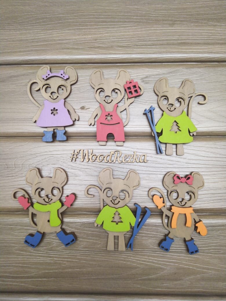 Intra απο ξύλο plywood 3mm-4mm πάχος - Χριστουγεννιάτικο δέντρο παιχνίδι και μπρελόκ Δίασταση 5x5 cm Intraeaxys-e1gknxmo