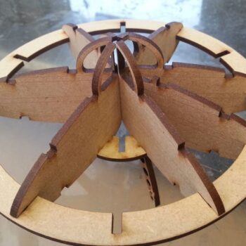 Intra απο ξύλο plywood 3mm-4mm πάχος - Ιπτάμενος δίσκος 3D παζλ Δίασταση 30x30 cm Intraeaxys-075y3j8o - Image 4