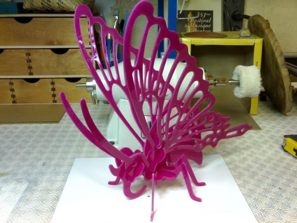 Intra απο ξύλο plywood 3mm-4mm πάχος - Παζλ 3D πεταλούδα 2 Δίασταση 30x30 cm Intraeaxys-voqrxj72