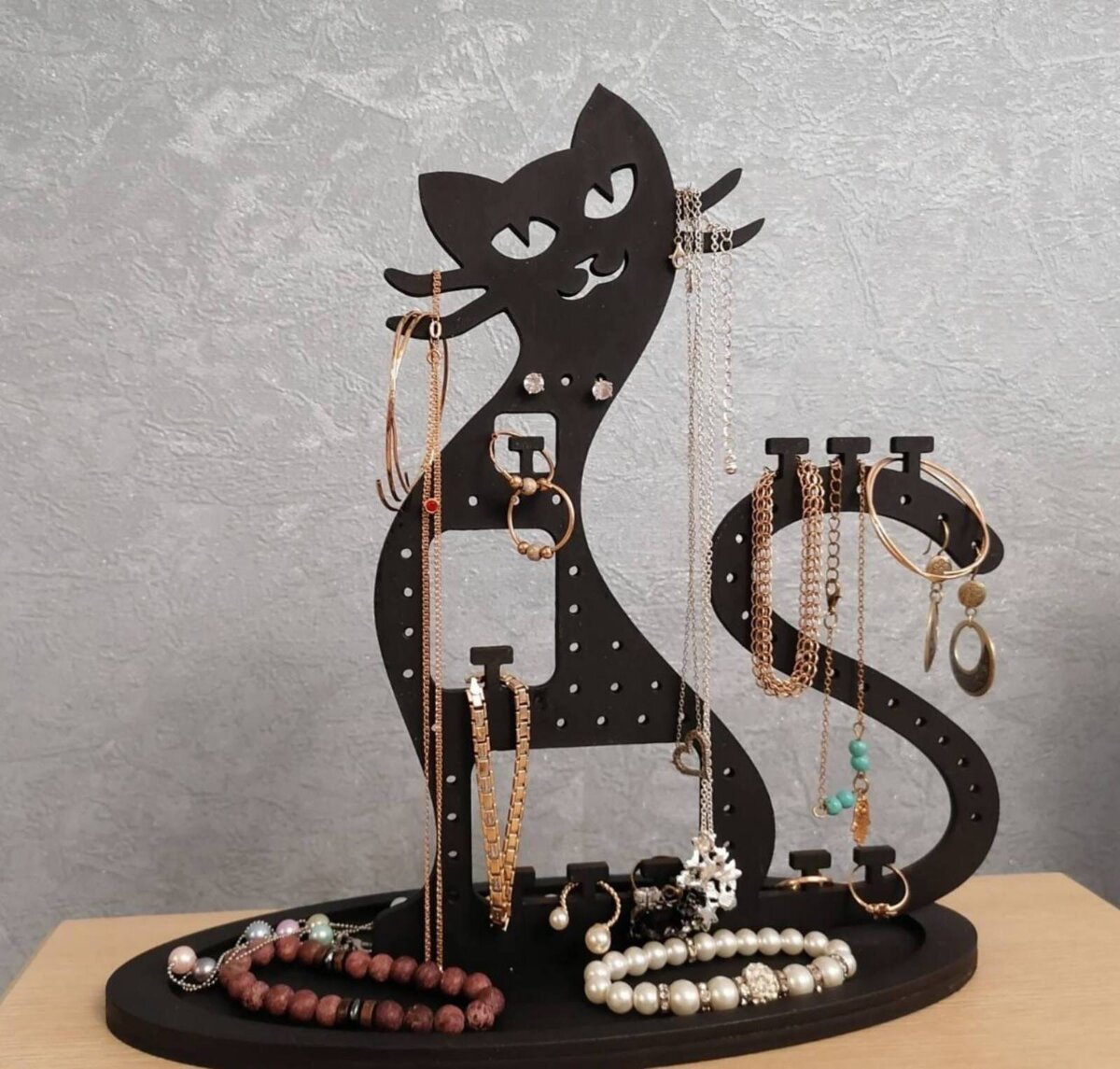 Intra απο ξύλο plywood 3mm-4mm πάχος - Cat Jewelry Organizer Βάση στήριξης κοσμημάτων Δίασταση 30x30 cm Intraeaxys-e1gkggmo