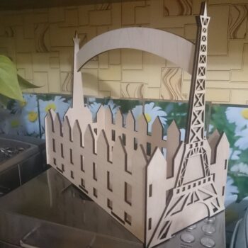 Intra απο ξύλο plywood 3mm-4mm πάχος - Eiffel Tower Flower Box Καλάθι καραμελών Δίασταση 30x30 cm Intraeaxys-eo4q2g97 - Image 1