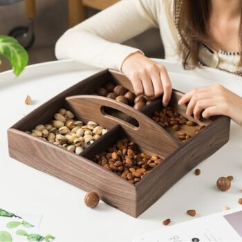 Intra απο ξύλο plywood 3mm-4mm πάχος - Ξύλινος δίσκος με λαβή σνακ Κουτί ξηρών καρπών Πιάτο δημιουργικό δίσκος πιάτο φρούτων Δίασταση 30x30 cm Intraeaxys-075yl00o - Image 3