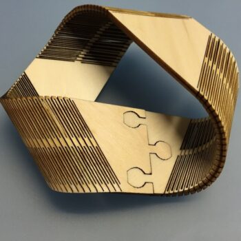 Intra απο ξύλο plywood 3mm-4mm πάχος - Moebius Strip 3mm Κόντρα πλακέ σημύδας Δίασταση 30x30 cm Intraeaxys-e1gkgkxo - Image 4