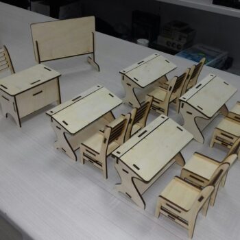 Intra απο ξύλο plywood 3mm-4mm πάχος - Παιδικά Παιχνίδια Μικροσκοπικά Έπιπλα Τάξης Δίασταση 30x30 cm Intraeaxys-91jd4451 - Image 1