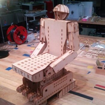 Intra απο ξύλο plywood 3mm-4mm πάχος - Ρομπότ πολυθρόνας Δίασταση 30x30 cm Intraeaxys-91jdyl41 - Image 1