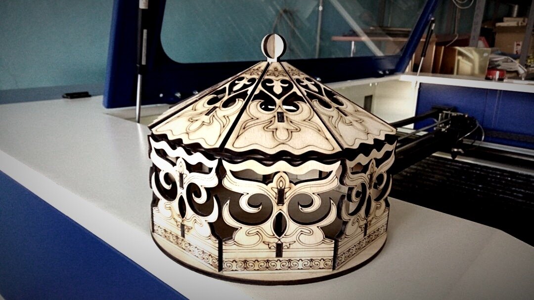 Intra απο ξύλο plywood 3mm-4mm πάχος - Διακοσμητικό Ξύλινο Καλάθι Με Καπάκι Δίασταση 30x30 cm Intraeaxys-67wldrl1