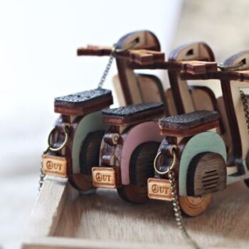 Intra απο ξύλο plywood 3mm-4mm πάχος - Ξύλινο σκούτερ Vespa Δίασταση 30x30 cm Intraeaxys-d1lvkyyo - Image 4