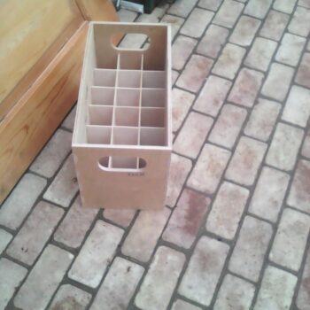 Intra απο ξύλο plywood 3mm-4mm πάχος - Κουτί για 18 τεμάχια μπουκαλιών Δίασταση 30x30 cm Intraeaxys-eo4ddwoj - Image 1